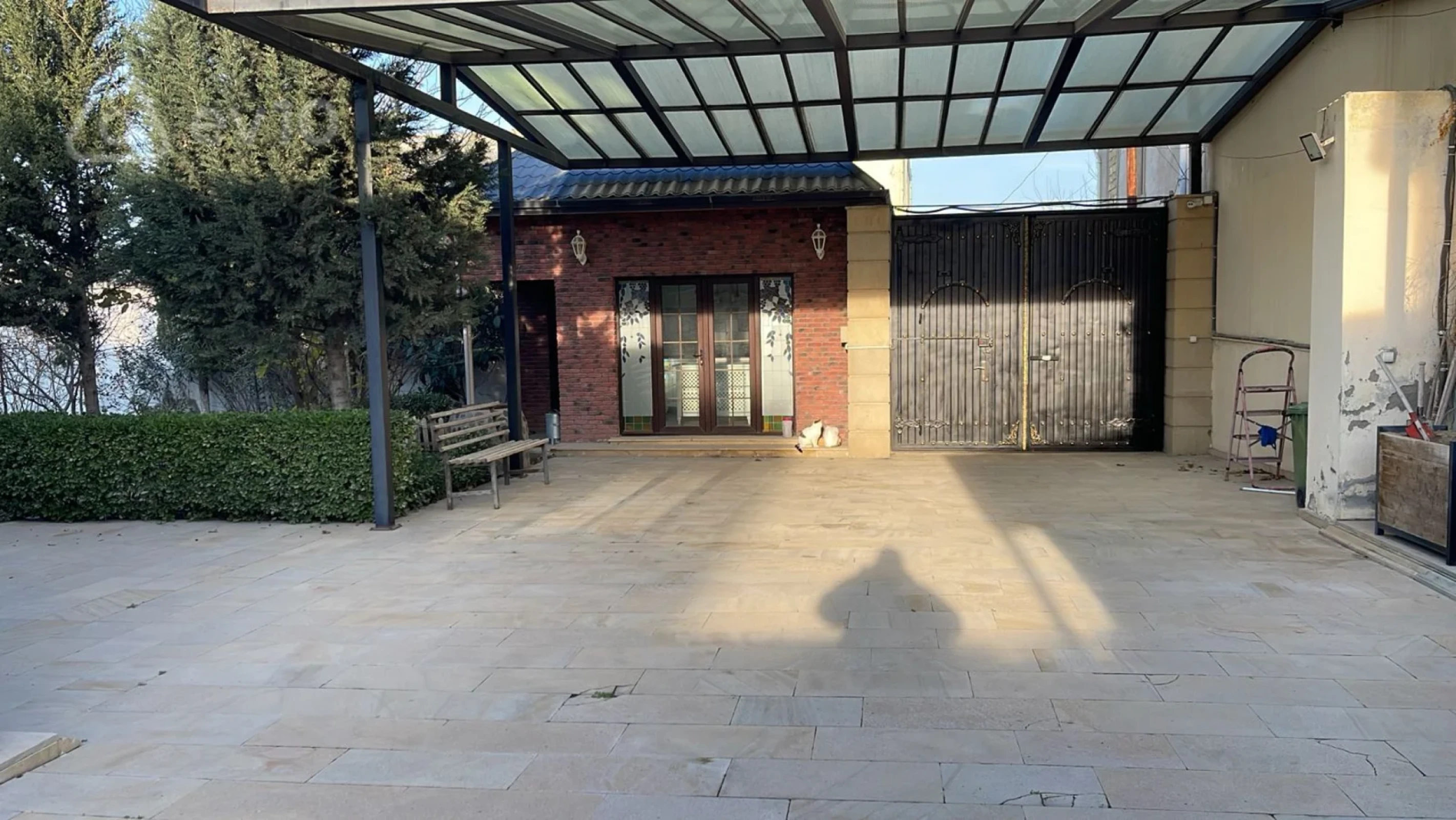 Satılır 5 otaqlı həyət evi 150 m²