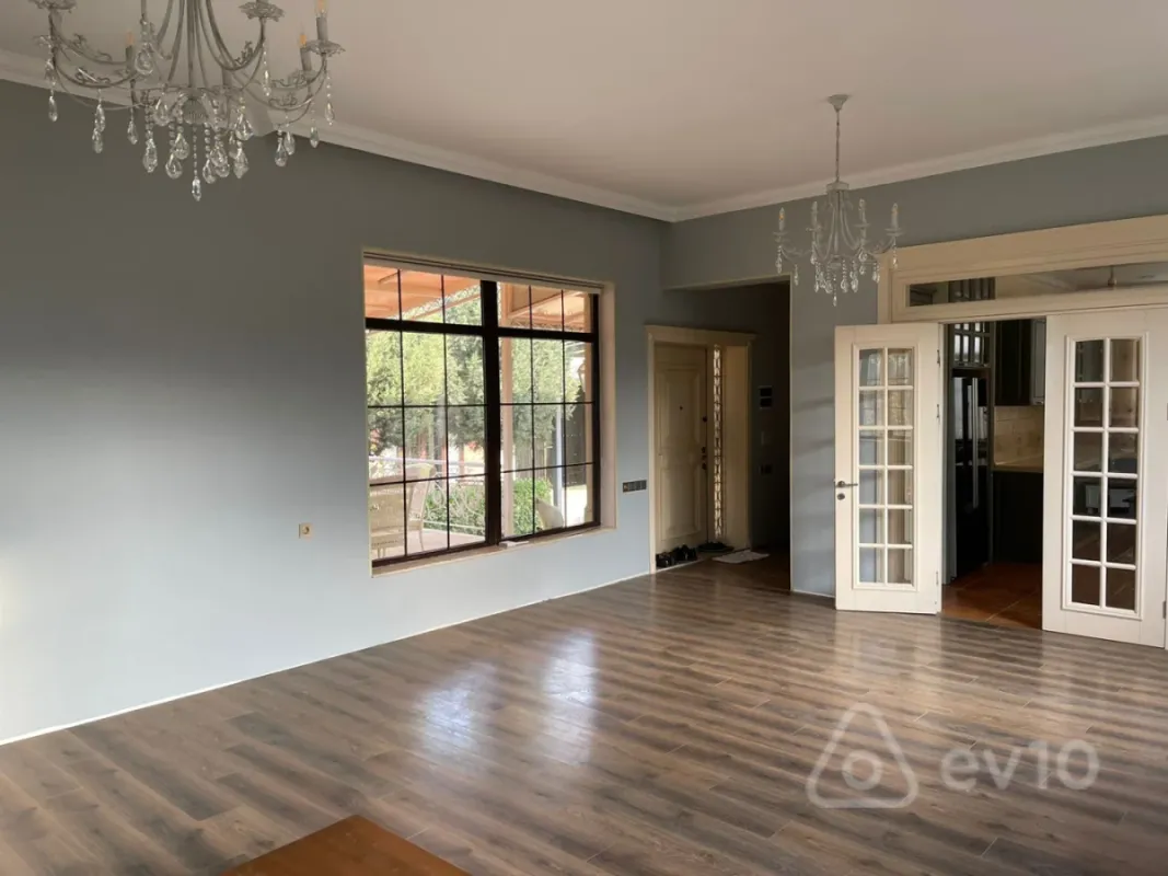Satılır 5 otaqlı həyət evi 150 m²