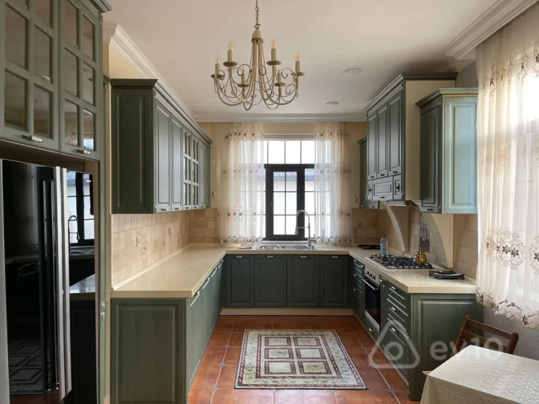 Satılır 5 otaqlı həyət evi 150 m²