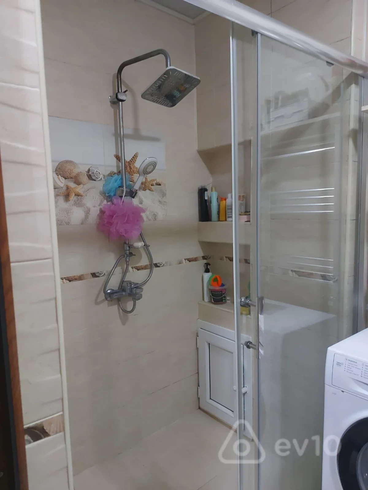 Satılır 2 otaqlı yeni tikili 60 m²