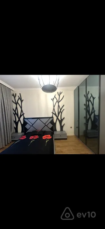 Kirayə verilir 3 otaqlı yeni tikili 80 m²