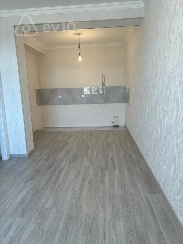 Satılır 3 otaqlı yeni tikili 83 m²