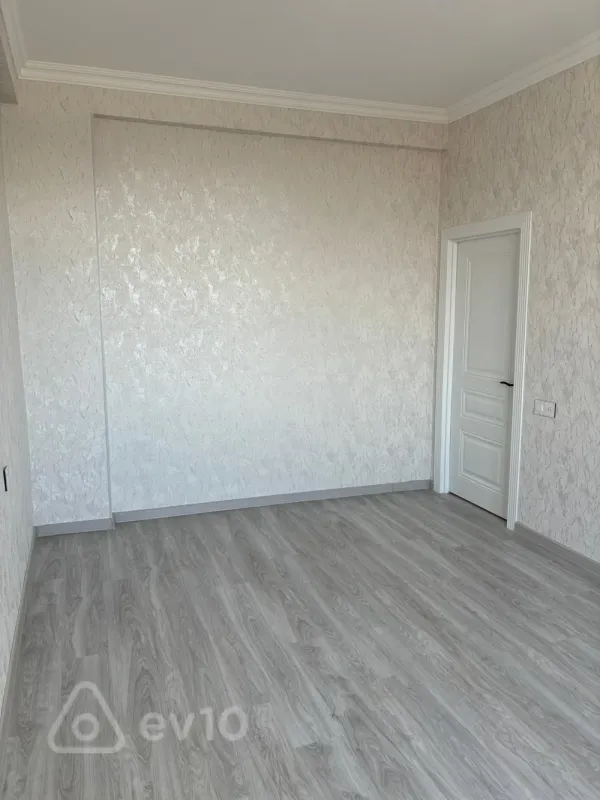 Satılır 3 otaqlı yeni tikili 83 m²