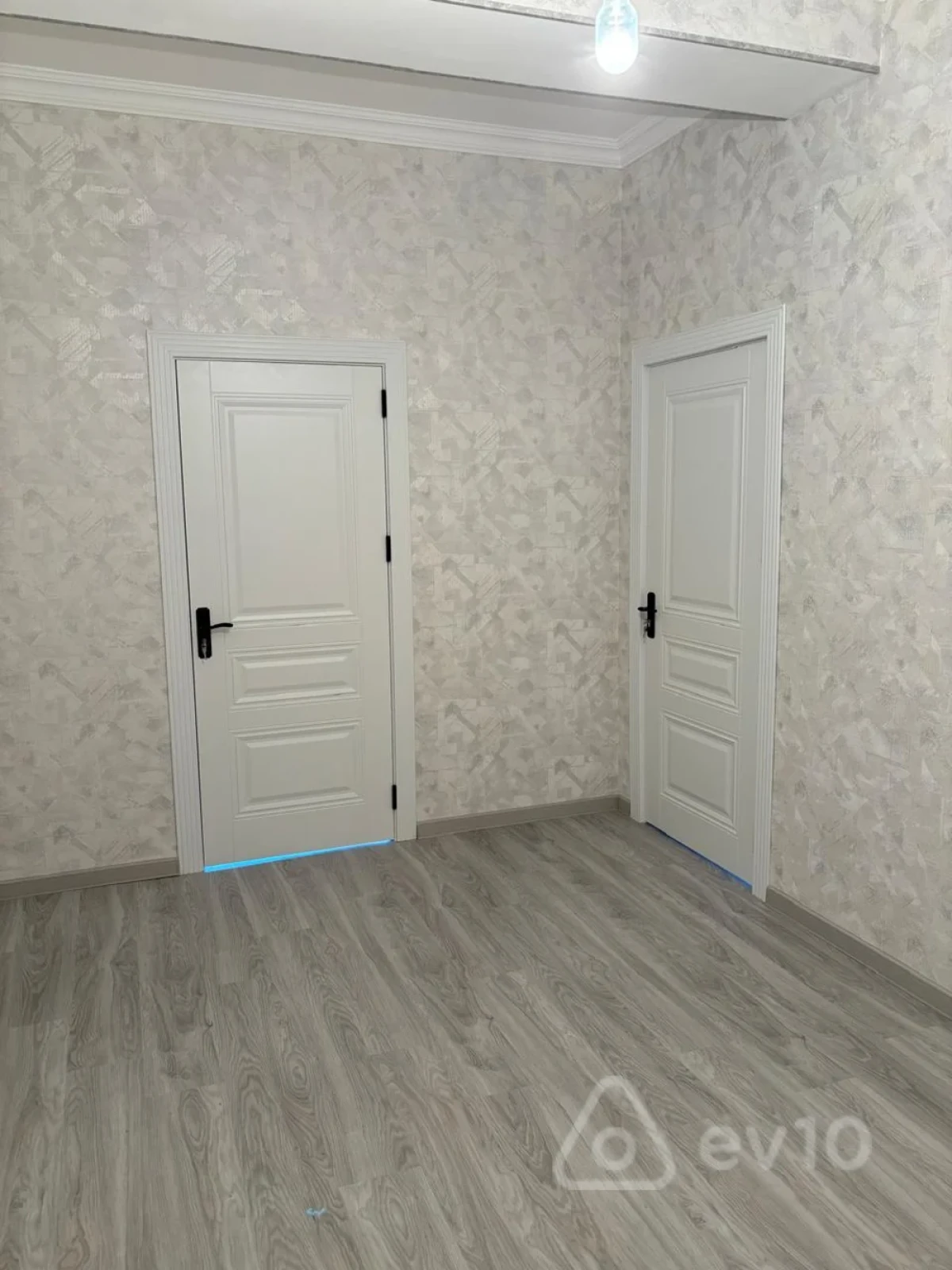 Satılır 3 otaqlı yeni tikili 83 m²