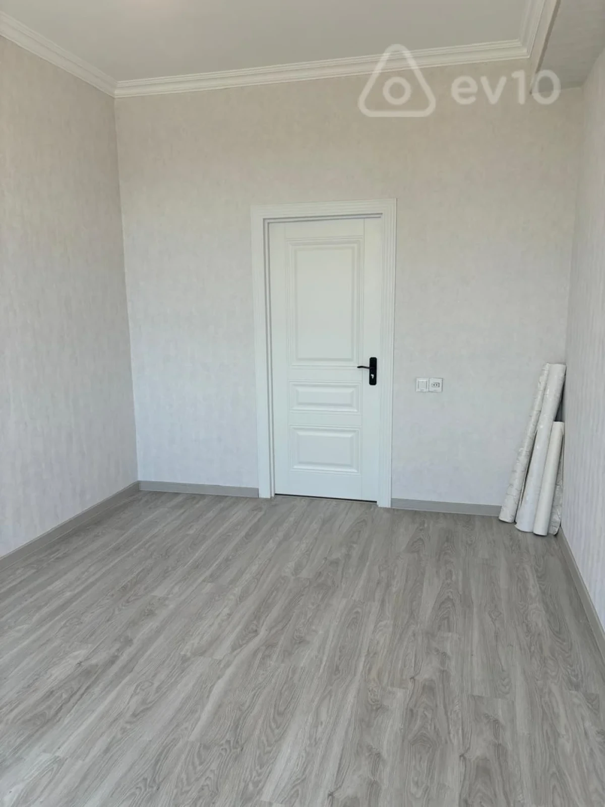 Satılır 3 otaqlı yeni tikili 83 m²