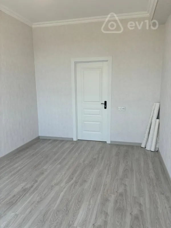 Satılır 3 otaqlı yeni tikili 83 m²