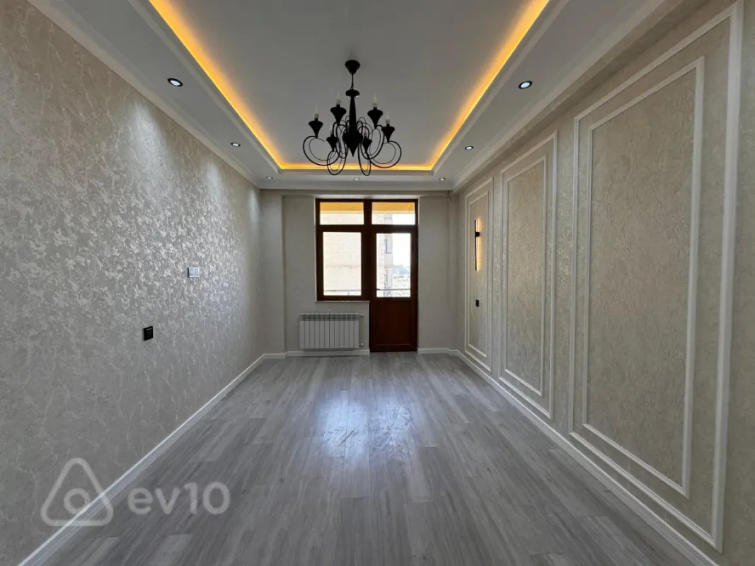 Satılır 2 otaqlı yeni tikili 72 m²