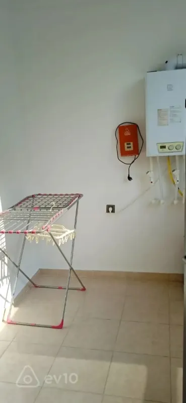 Kirayə verilir 2 otaqlı yeni tikili 60 m²