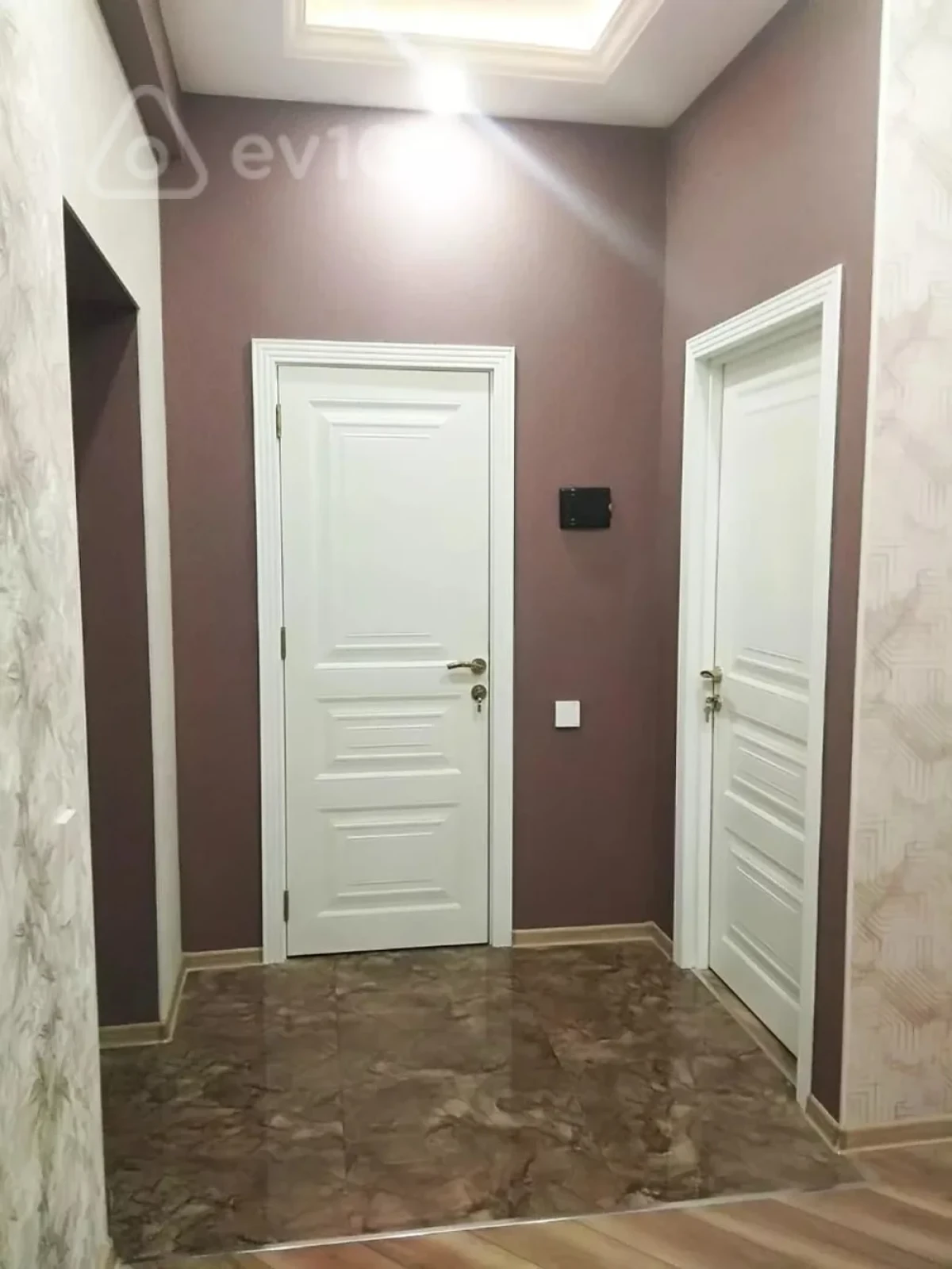 Kirayə verilir 2 otaqlı yeni tikili 60 m²