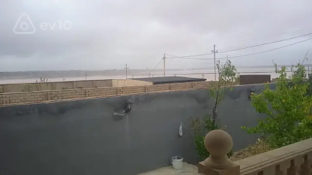 Satılır 4 otaqlı həyət evi 205 m²