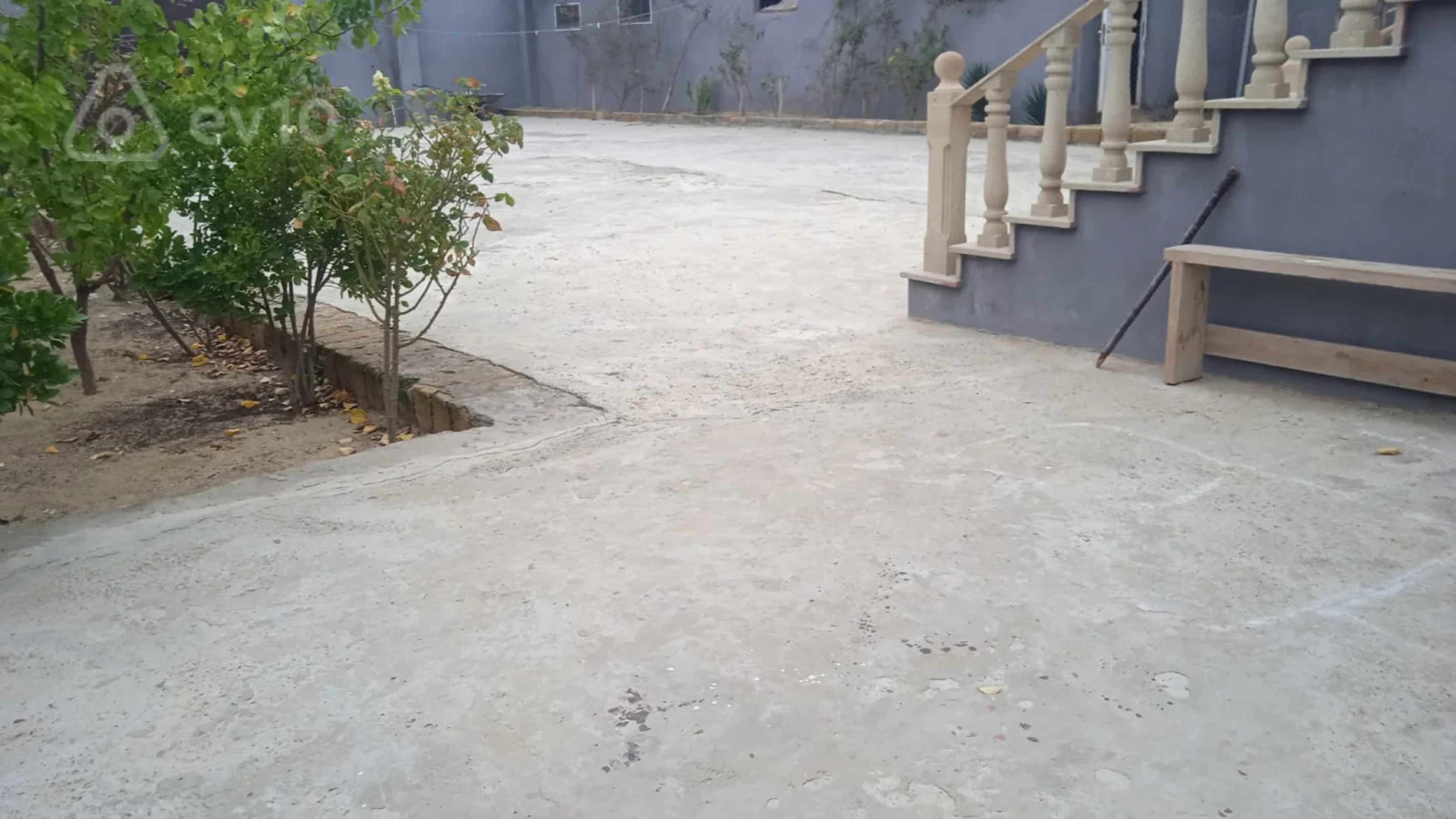 Satılır 4 otaqlı həyət evi 205 m²