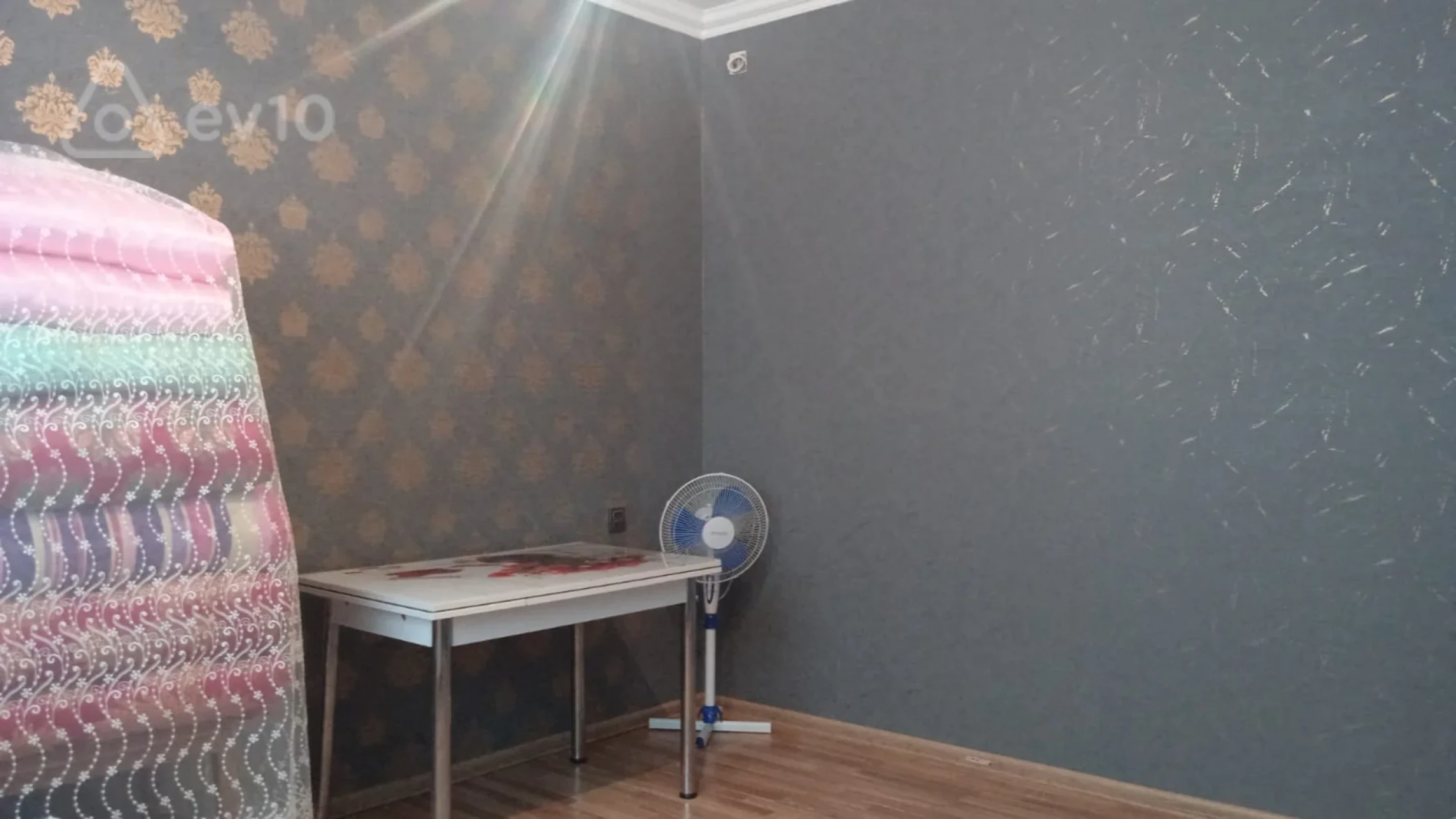 Satılır 4 otaqlı həyət evi 205 m²