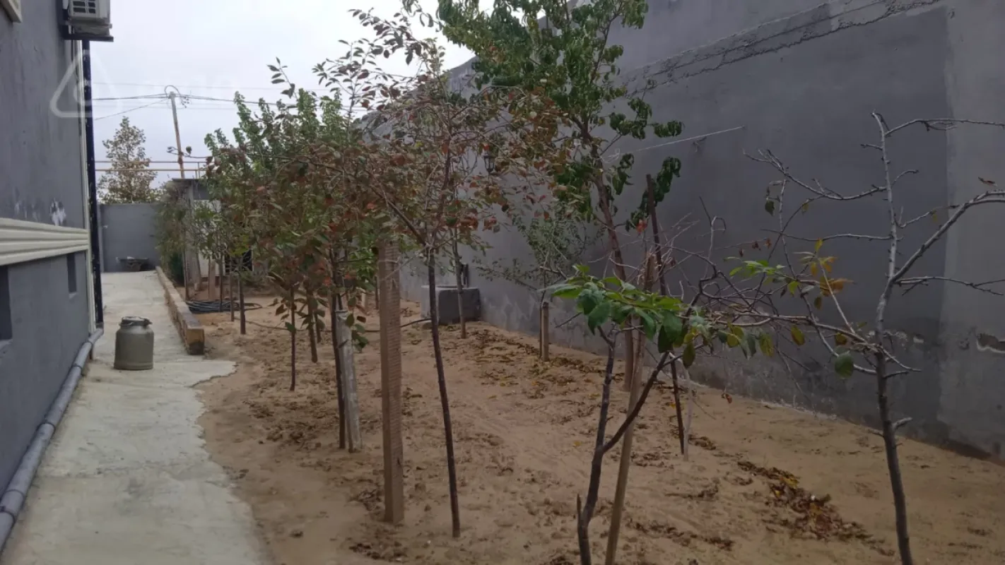 Satılır 4 otaqlı həyət evi 205 m²