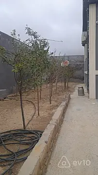 Satılır 4 otaqlı həyət evi 205 m²