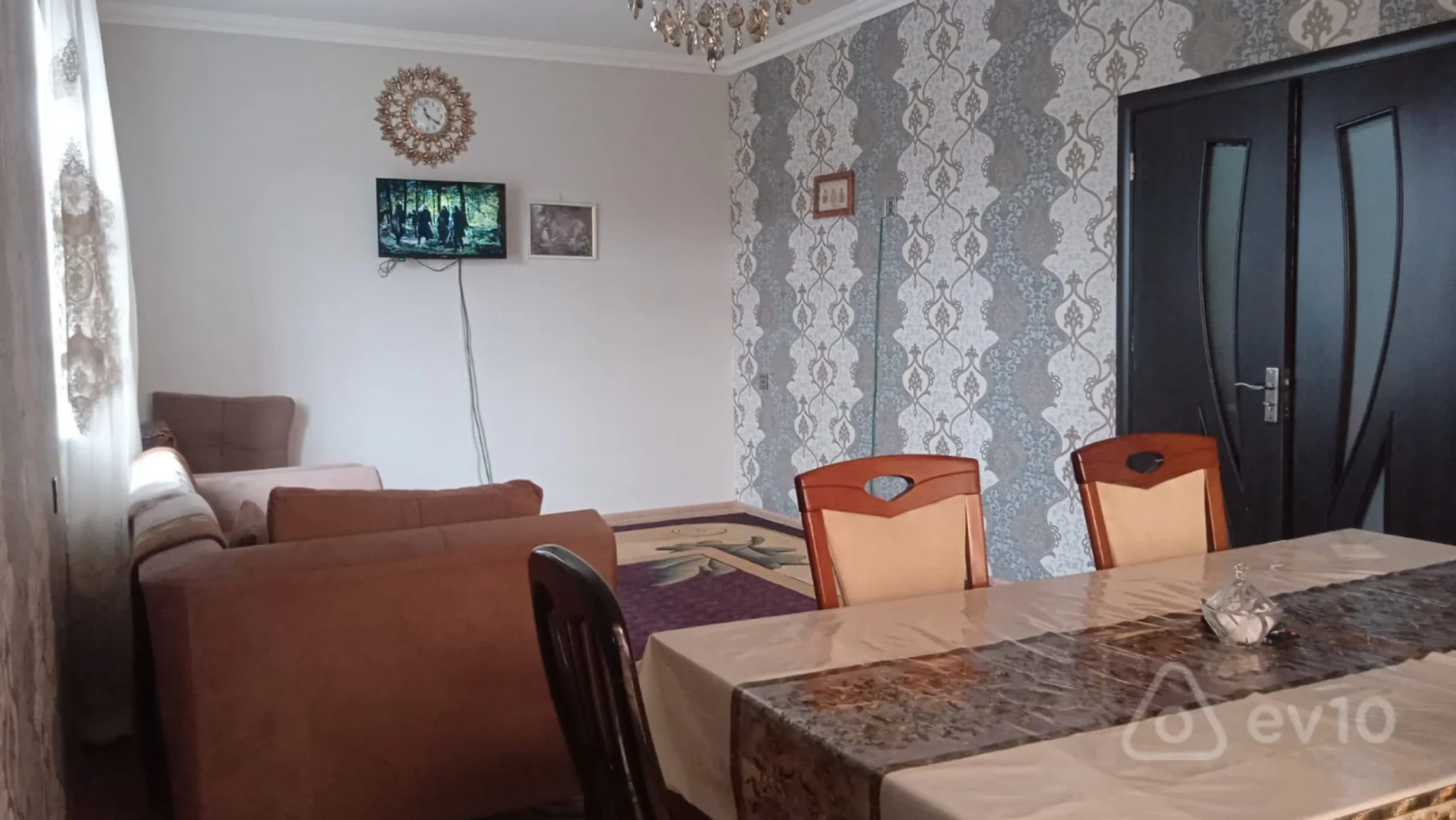 Satılır 4 otaqlı həyət evi 205 m²
