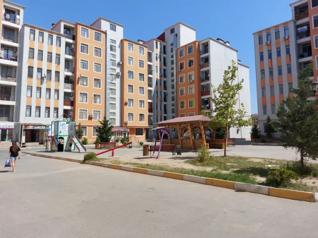 Satılır 3 otaqlı yeni tikili 122 m²