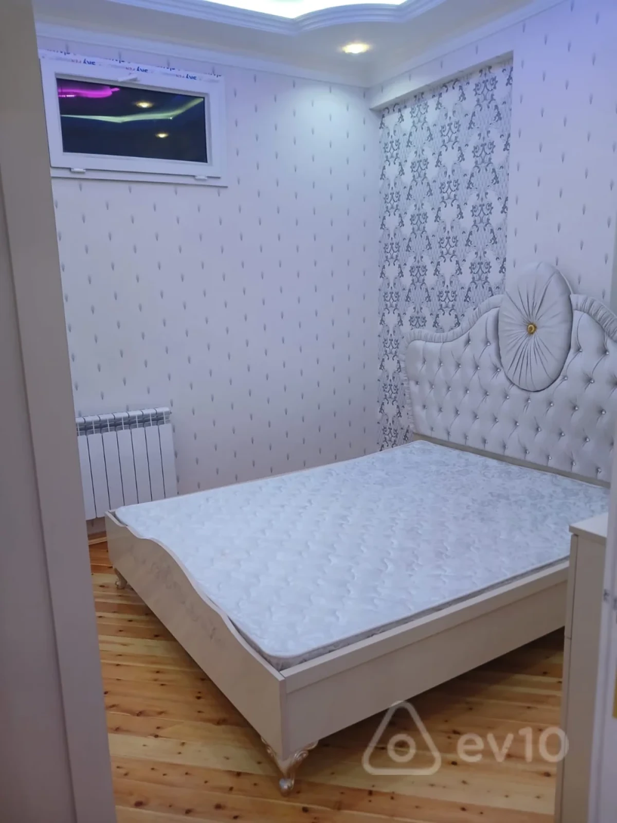 Kirayə verilir 3 otaqlı yeni tikili 114 m²