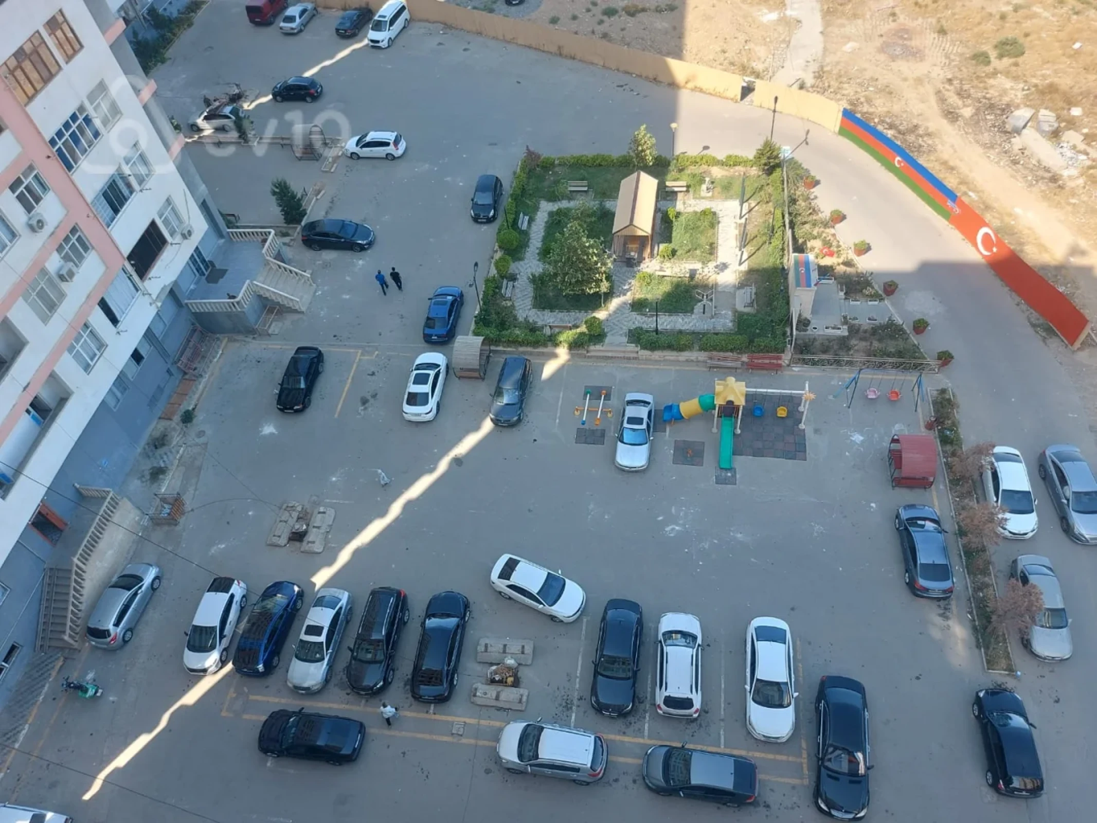 Satılır 2 otaqlı yeni tikili 60 m²