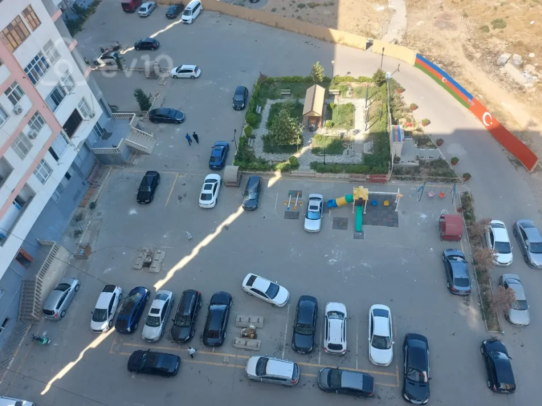 Satılır 2 otaqlı yeni tikili 60 m²