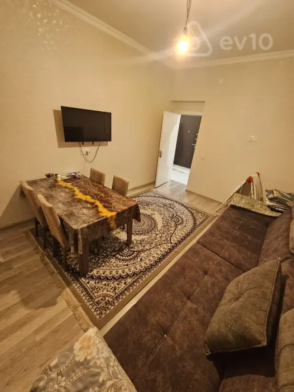 Kirayə verilir 2 otaqlı yeni tikili 52 m²