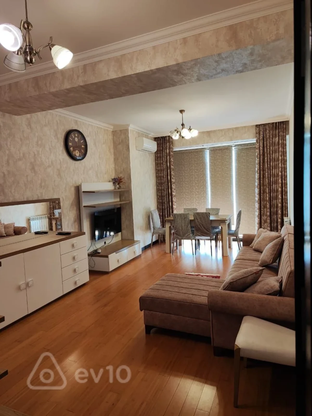 Kirayə verilir 3 otaqlı yeni tikili 121 m²