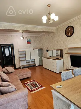 Kirayə verilir 3 otaqlı yeni tikili 121 m²