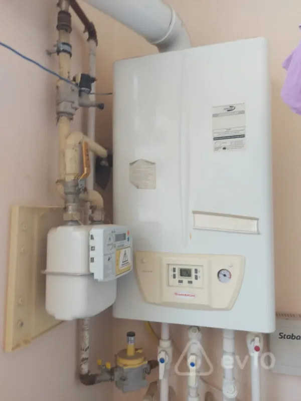 Satılır 2 otaqlı yeni tikili 60 m²