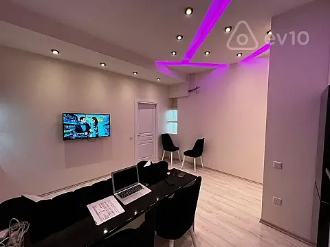 Kirayə verilir 2 otaqlı yeni tikili 69 m²