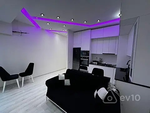Kirayə verilir 2 otaqlı yeni tikili 69 m²