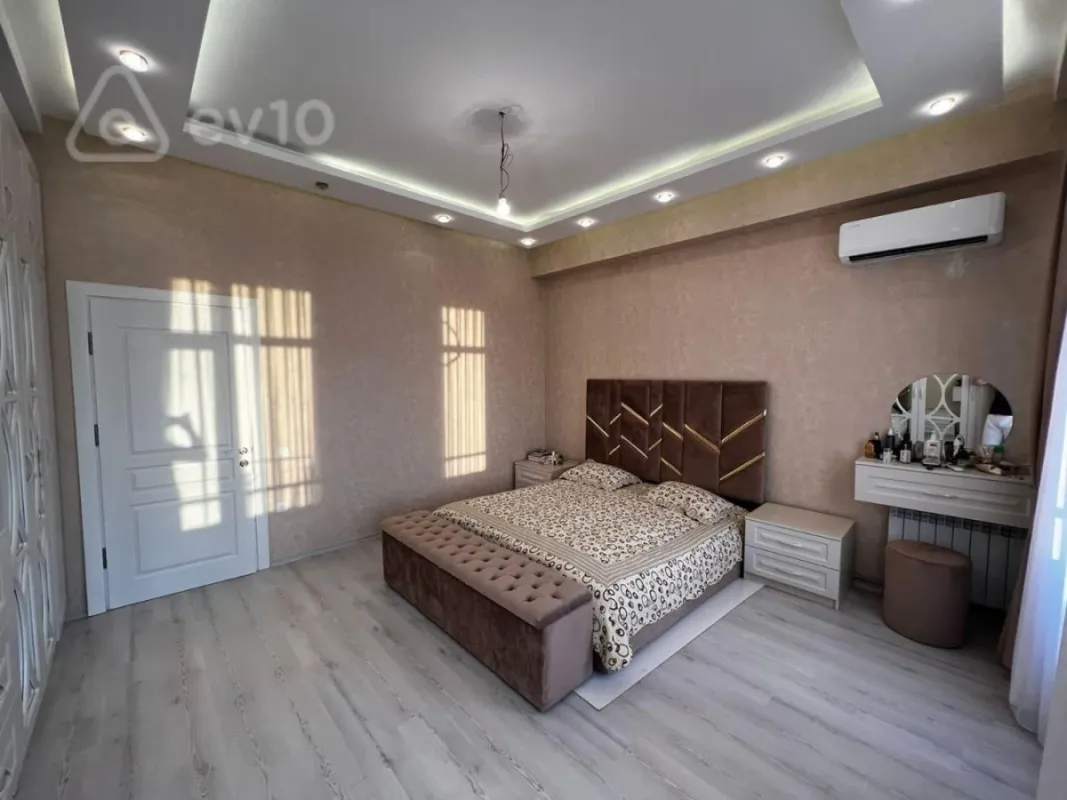 Kirayə verilir 2 otaqlı yeni tikili 69 m²