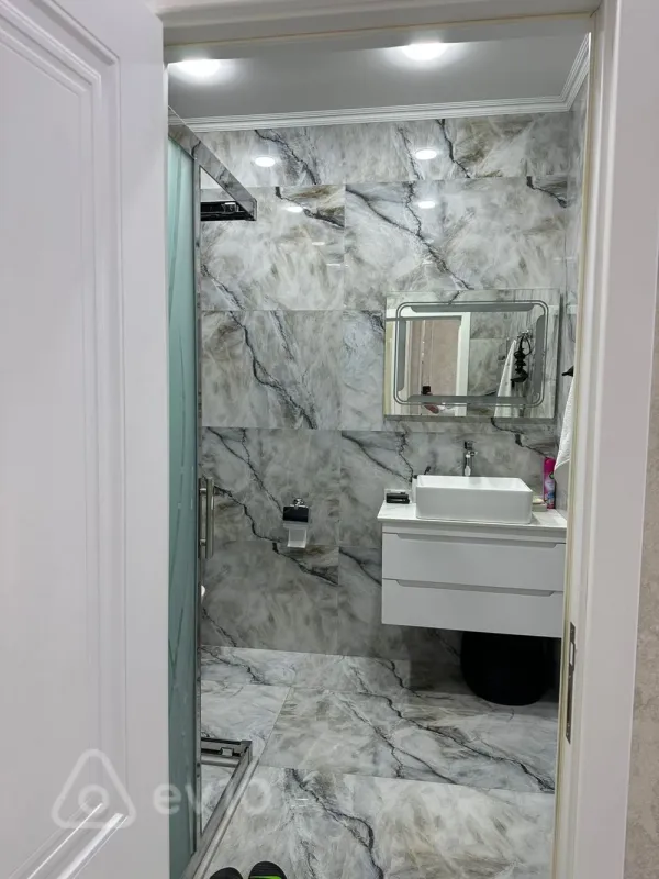 Satılır 3 otaqlı yeni tikili 137 m²