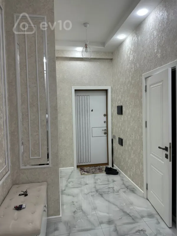 Satılır 3 otaqlı yeni tikili 137 m²