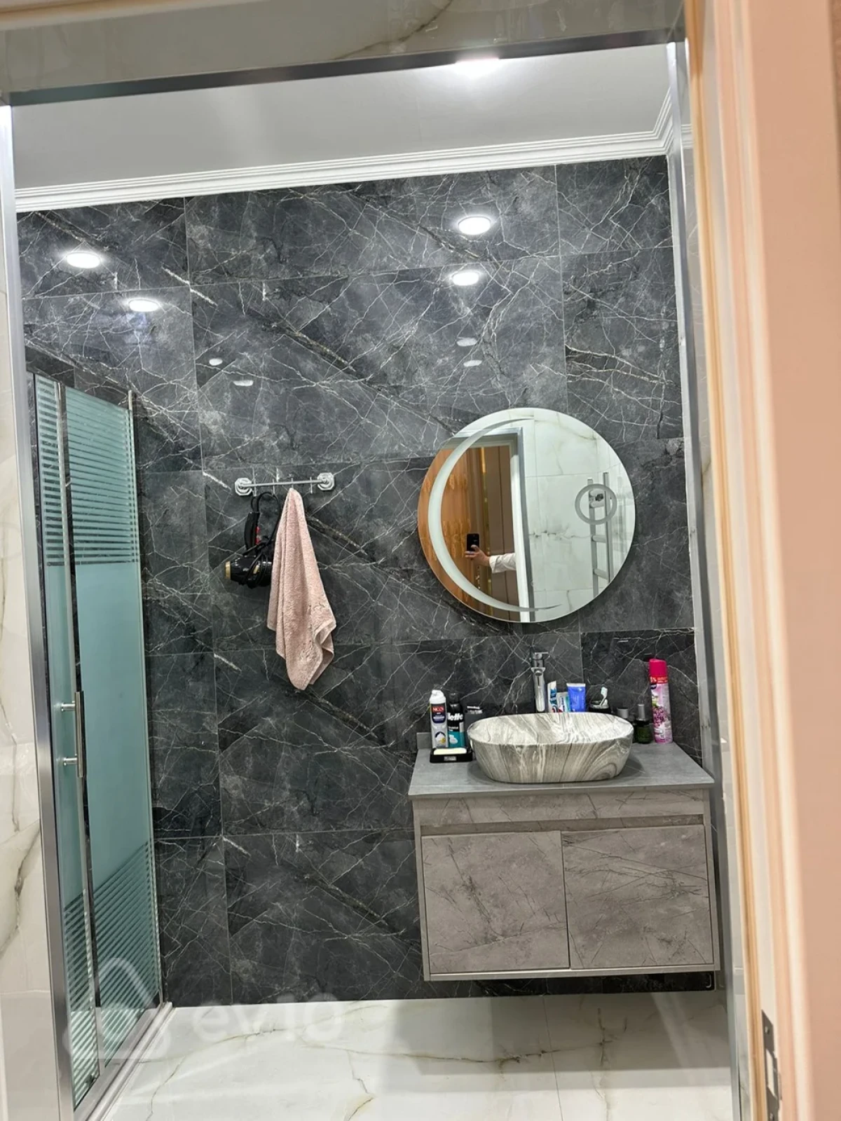 Satılır 3 otaqlı yeni tikili 137 m²