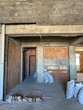 Satılır 3 otaqlı yeni tikili 137 m²