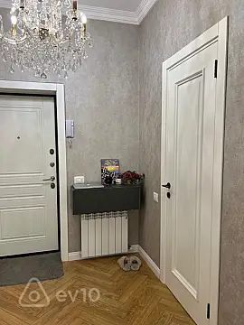 Satılır 2 otaqlı yeni tikili 71 m²