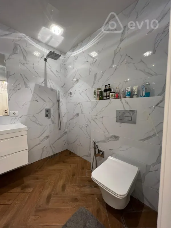 Satılır 2 otaqlı yeni tikili 71 m²