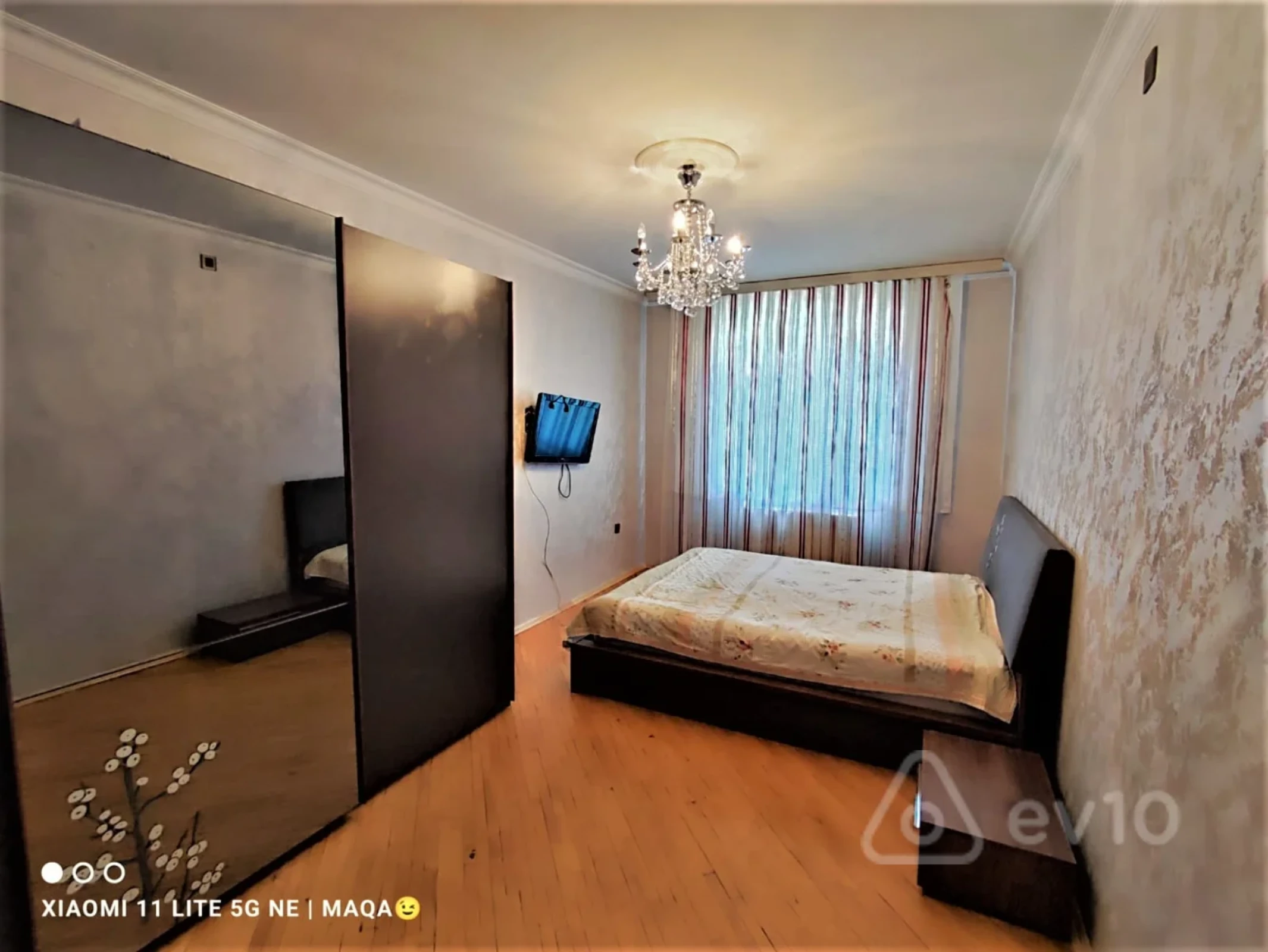 Satılır 4 otaqlı köhnə tikili 100 m²