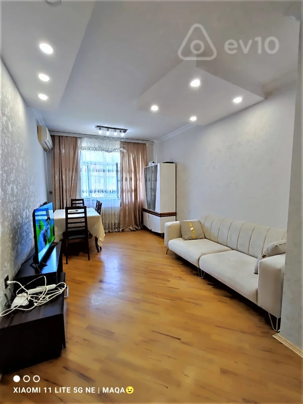 Satılır 4 otaqlı köhnə tikili 100 m²