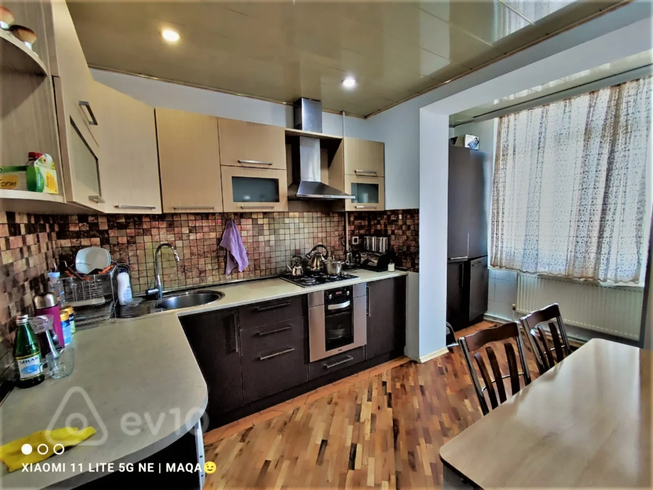 Satılır 4 otaqlı köhnə tikili 100 m²