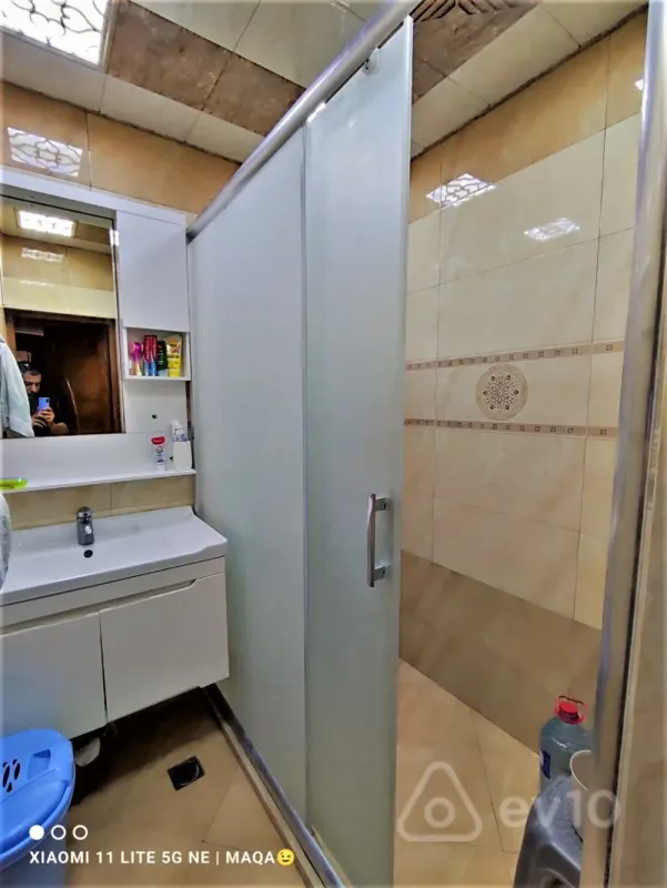 Satılır 4 otaqlı köhnə tikili 100 m²