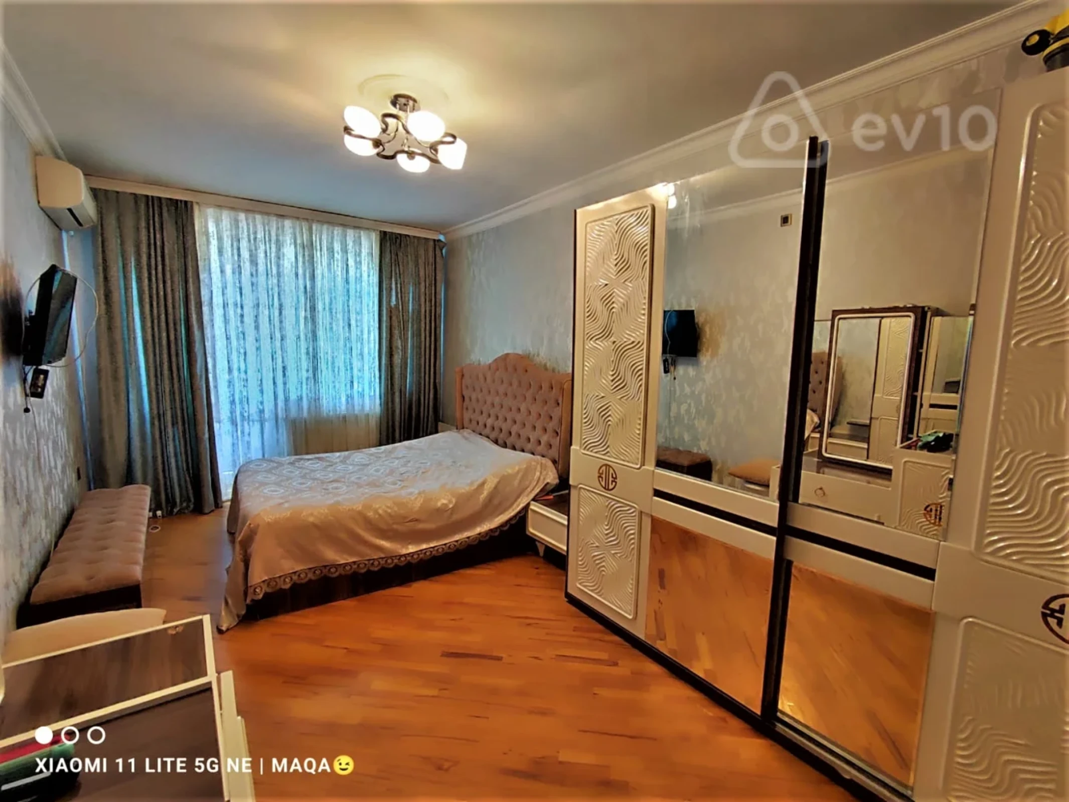 Satılır 4 otaqlı köhnə tikili 100 m²