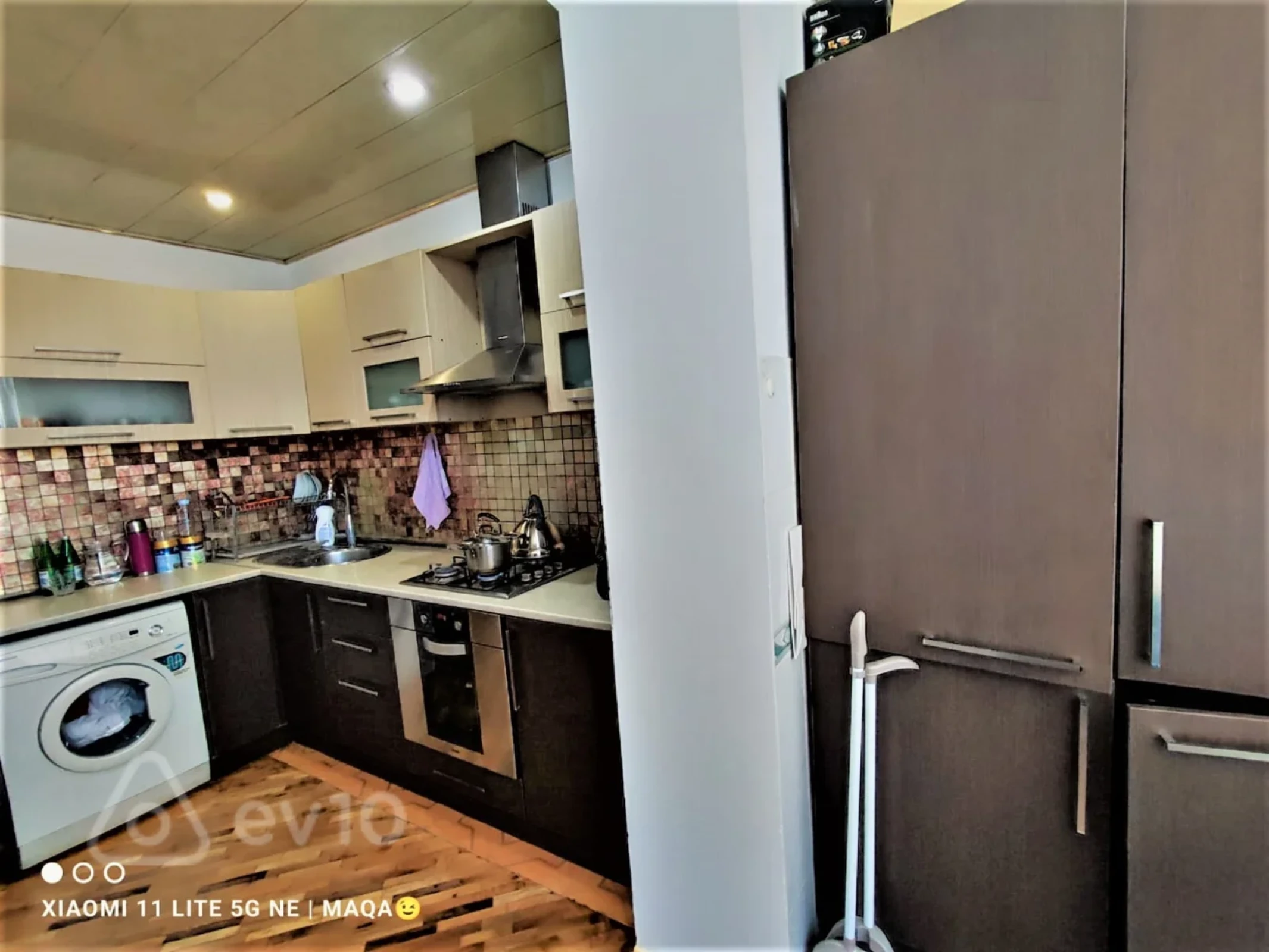 Satılır 4 otaqlı köhnə tikili 100 m²