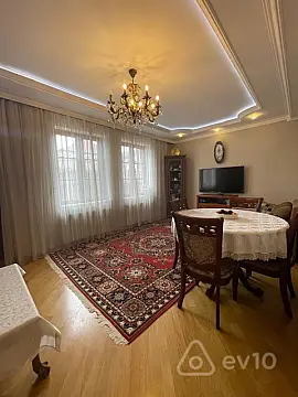 Satılır 5 otaqlı həyət evi 120 m²