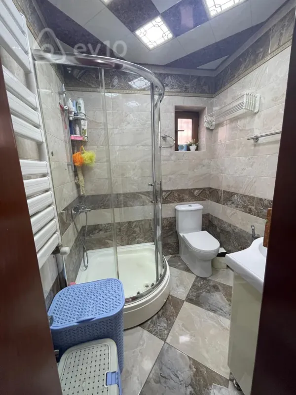 Satılır 5 otaqlı həyət evi 120 m²