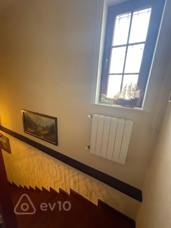 Satılır 5 otaqlı həyət evi 120 m²