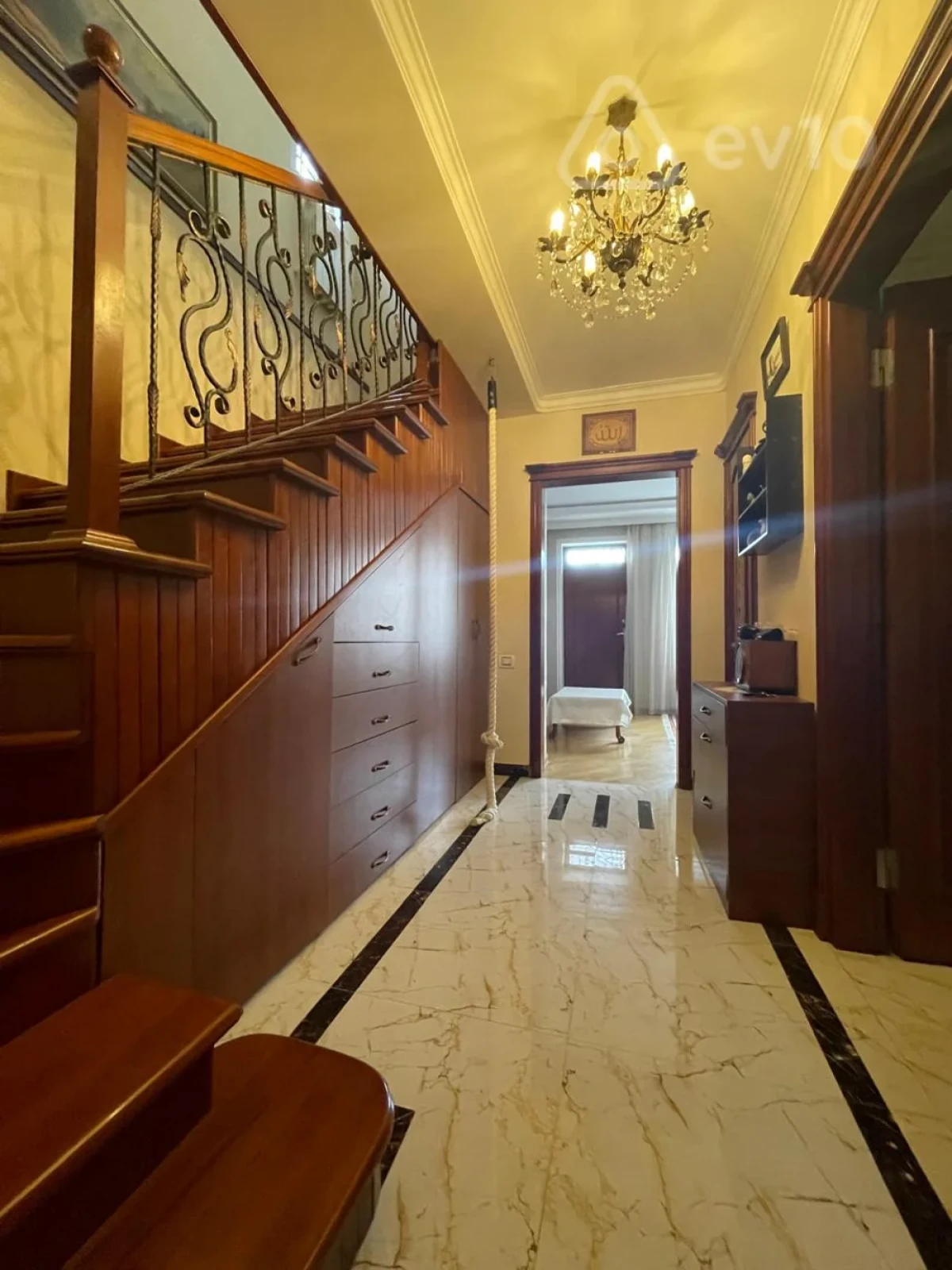 Satılır 5 otaqlı həyət evi 120 m²