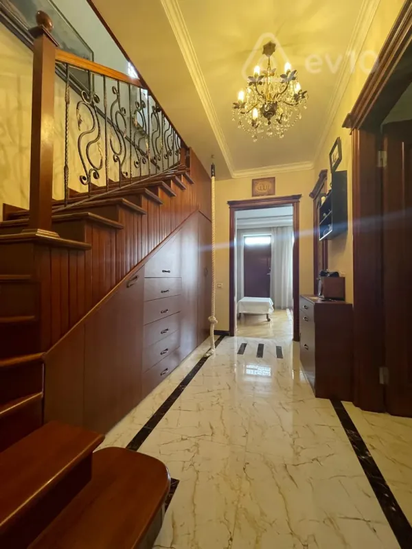 Satılır 5 otaqlı həyət evi 120 m²