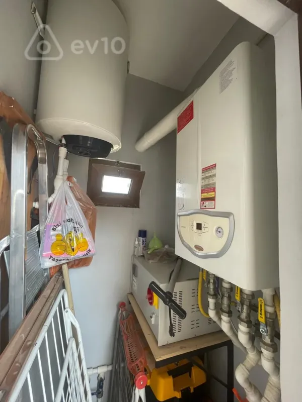 Satılır 5 otaqlı həyət evi 120 m²