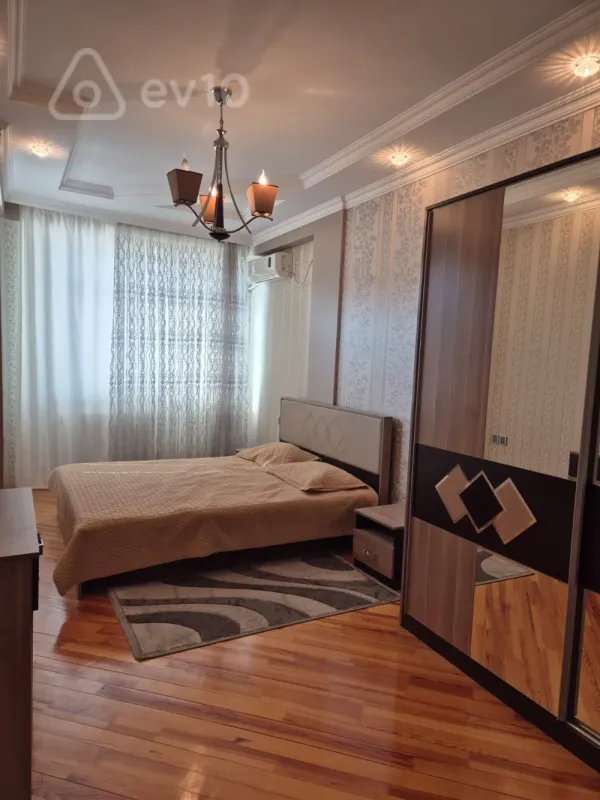 Satılır 2 otaqlı yeni tikili 72 m²