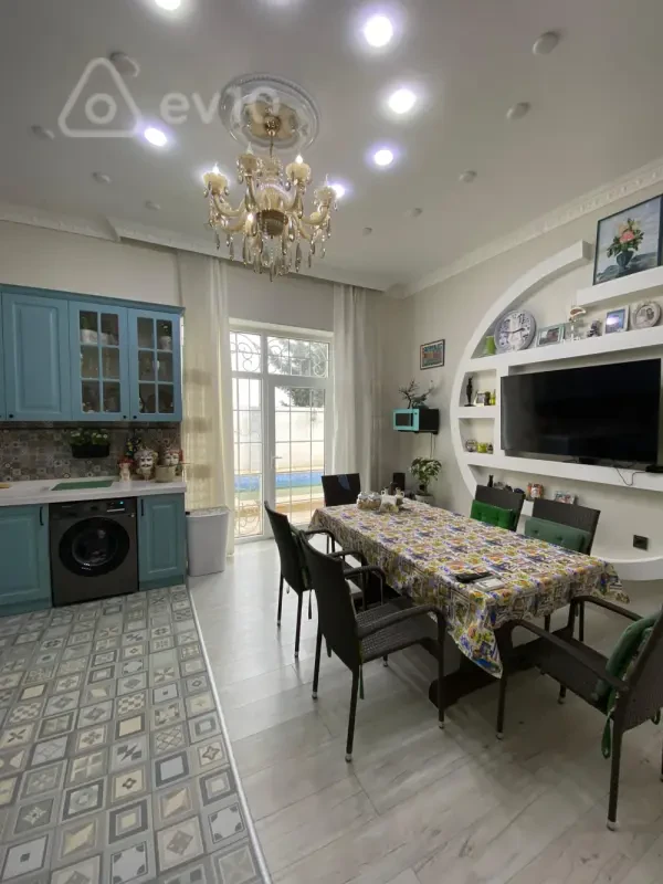 Kirayə verilir 4 otaqlı həyət evi 100 m²
